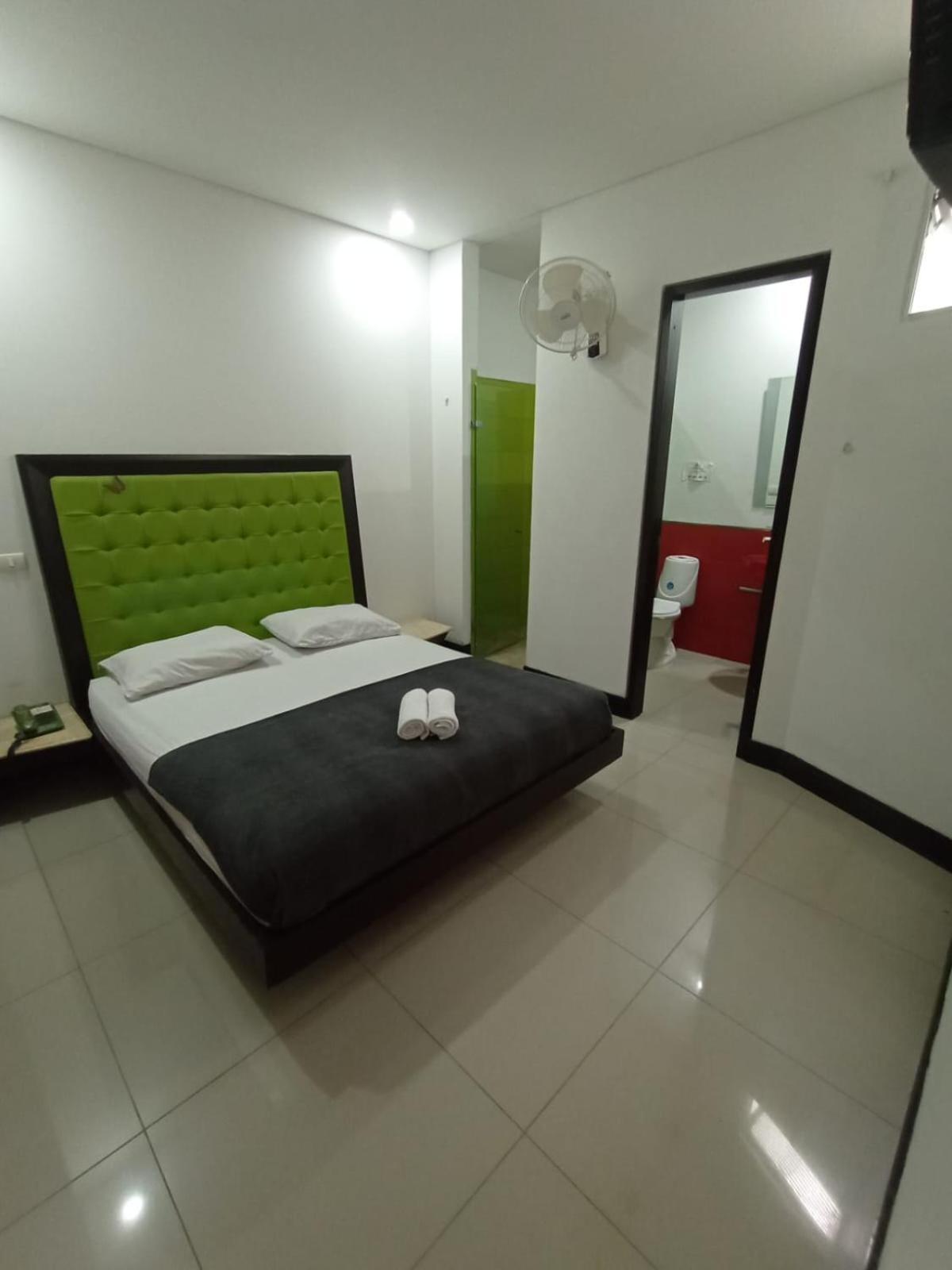 Hotel Spa Laureles Medellin Exterior photo